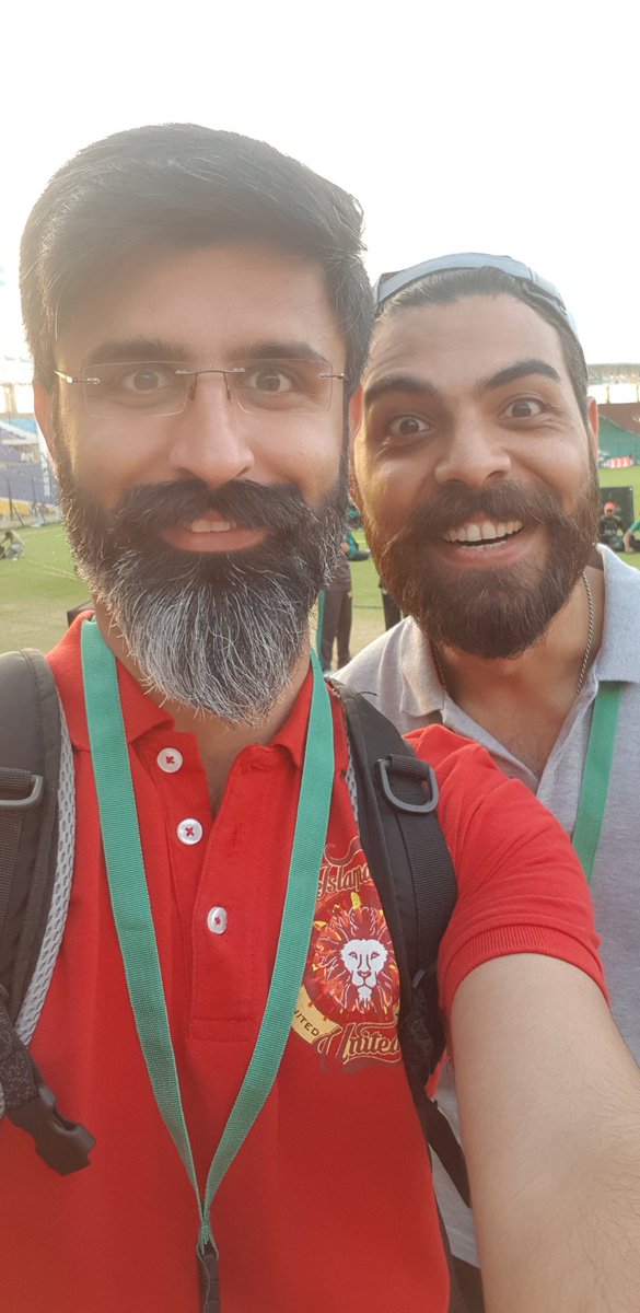 zukhrufkhan88's tweet photo. Brother from another Mother #KhawajaKhizerHussain #HappyBirthday #HaveBlast #MayYouHaveManyMore Allah pak dhair sari khushian dain . Ameen .
@SaheefaJK #KhattakSahb apko b Salgira Mubarik ❤😍❤ https://t.co/CihoxGhOsi