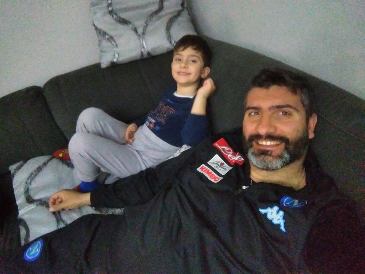 G1926B's tweet photo. Uno dei momenti piΓΉ belli. La sera sul divano a guardare la #UCL
Vabbe solo il primo tempo poi si Γ¨ addormentato πππ
#DiegoBorrelli https://t.co/PaO5jZrBZ8