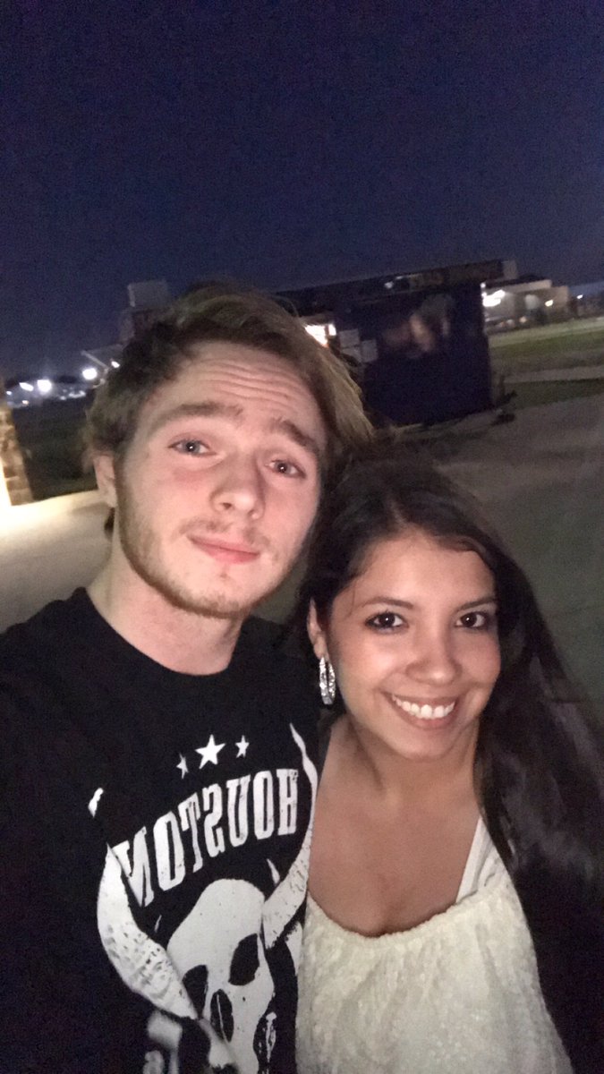 haiclark's tweet photo. Jack definitely made my night worth while; even if we’re terrible at taking pictures. #FKAC https://t.co/xxPNBz3pNe