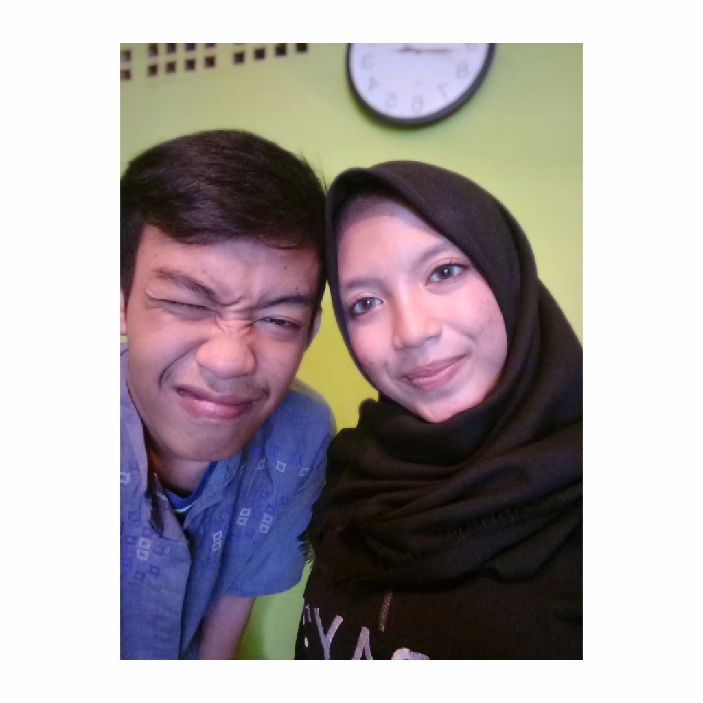 adehafian's tweet photo. Iloveyousomuch babe💕 https://t.co/EAjxMPKlBN