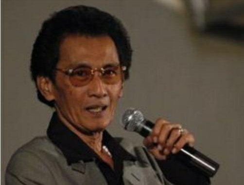 Innalillahi wa inna ilaihi rojiun, selamat jalan om Mus Mulyadi, salah satu maestro keroncong Indonesia. Sungguh luar biasa karyamu Rek Ayo Rek dapat melegenda, tak lekang dimakan zaman