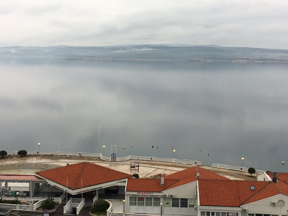 milenaabd's tweet image. Nema veze sto je kisa i tmurno, more je more 😍 Dobro jutro! #ProPR #crikvenica #hotelkatarina #selce hvala @DanijelPro