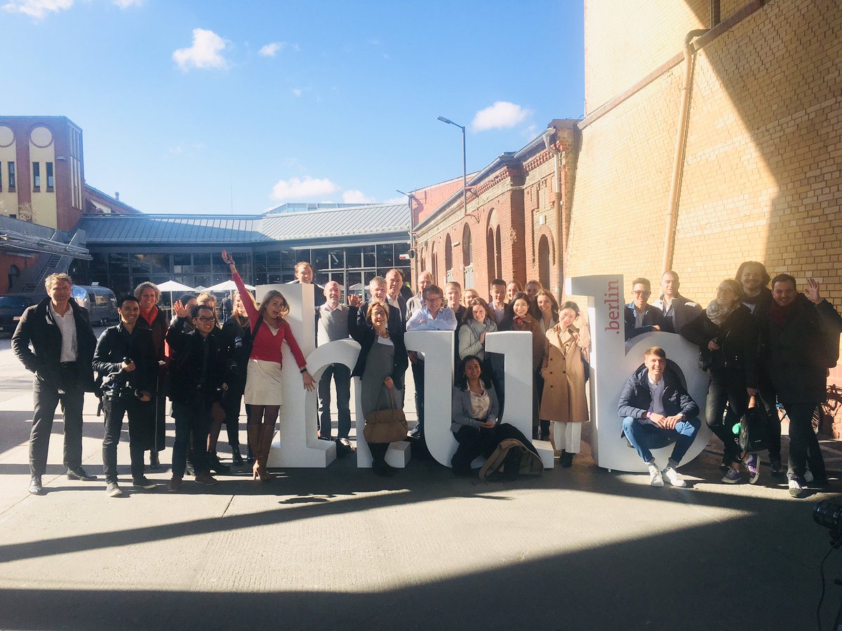 Students and entrepeneurs from Groningen are visiting @hubconf as part of the Learning Community Digital Business and Entrepeneurship! @UniGroningenFEB <a href="/univgroningen/">University of Groningen</a> <a href="/samennoord/">Samenwerking Noord</a> <a href="/NoordOnline/">NOO</a> <a href="/basbaalmans/">Bas Baalmans</a> <a href="/marconidejong/">Marco de Jong</a> <a href="/HassertFred/">fred.hassert</a> <a href="/klaasholtman/">Klaas Holtman</a> <a href="/BedrijvenWEST/">Bedrijvenver. WEST</a> <a href="/oogtv/">OOG Groningen</a>