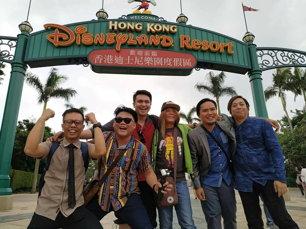 philippmowmow's tweet photo. Never give up, dreams do come true sa DISNEYLAND.. 👸🎠🎪🎢🏁🎭👺👹👻👽👾 Maraming Salamat po!! After 11 years! tuloy tuloy lang haha!!  #MasMasayaPagMayTanyaMarkova #BandGoals #TililingNation  #KuyaTanMarlovesYou #TowerOfDoom #MasMasaYaMaHaPagMayTanyaMarkova @tanyamarkova https://t.co/XnLa7oQLMw