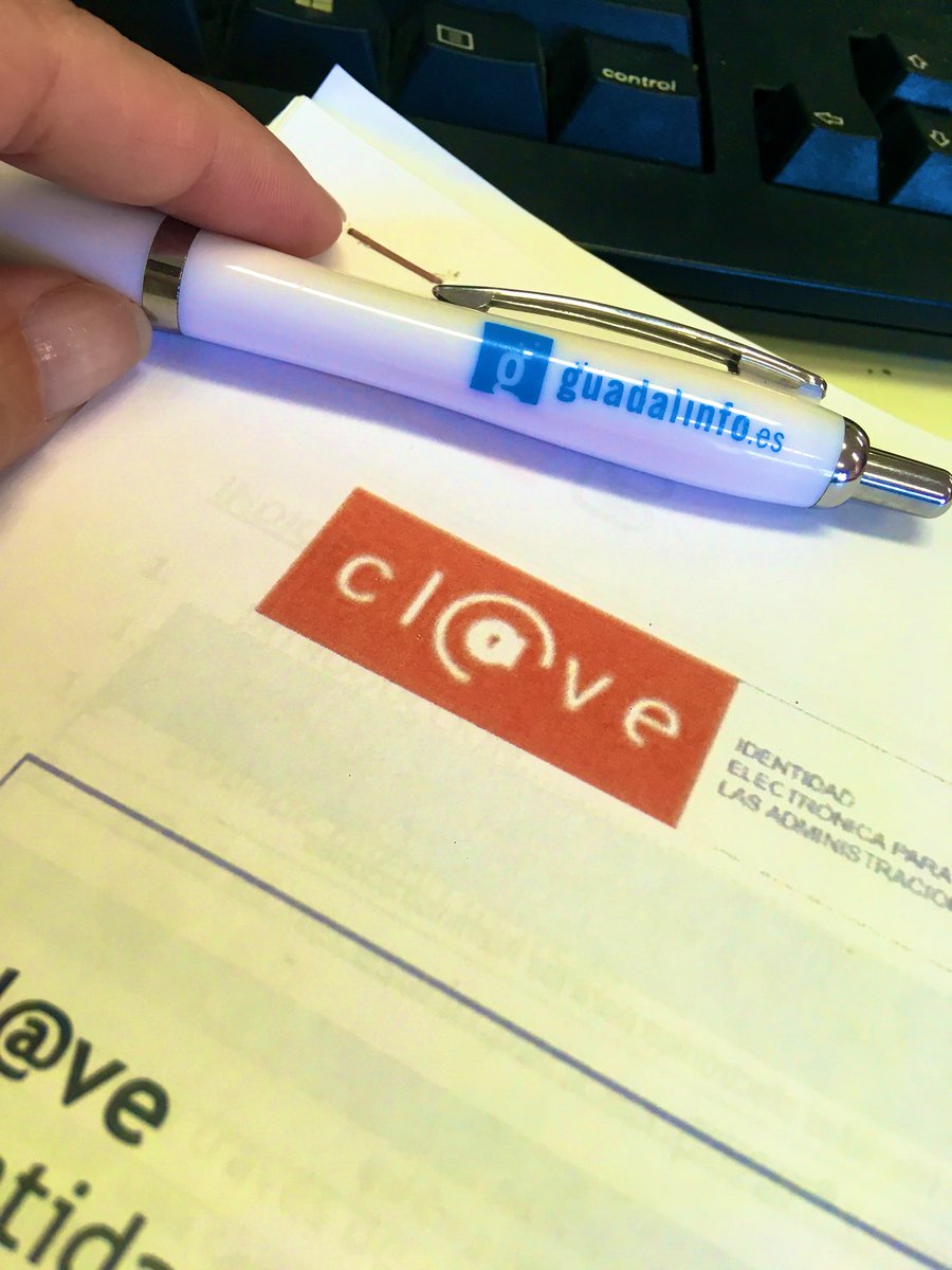 #FelizJueves sabes las ventajas de la cl@ve y cómo utilizarla, vente a las 10:30 a <a href="/Guadaumbrete/">Punto Vuela Umbrete</a> y te informamos de todo #digitalizatesinmiedo #RedCiudadania Administración Electrónica <a href="/AytoUmbrete/">Ayto. Umbrete</a> <a href="/RedGuadalinfo/">Vuela Guadalinfo</a> <a href="/rdAngelica/">Angélica Ruiz Díaz</a> <a href="/Ishabella11/">isabel</a> <a href="/fegarc/">Fernando G.Cumbreras</a> 🔝🆙