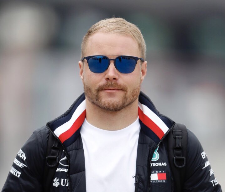MercedesAMGF1's tweet photo. Itโs a ๐ kind of day!
#Race1000 #ChineseGP https://t.co/WuCHP34Ikr