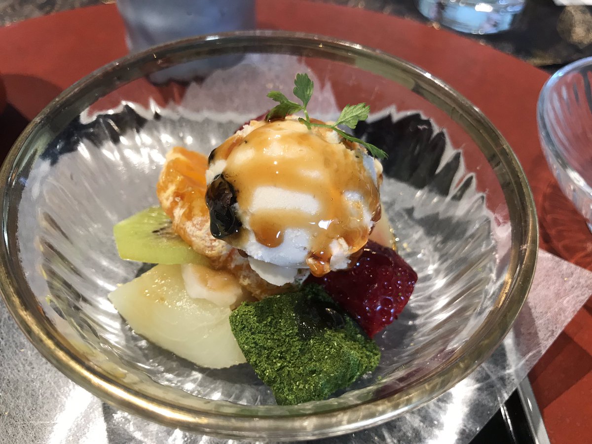 figeac1's tweet photo. Delicious lunch in Aoyama with Tomoko, Yoniko and Norio for a celebration
Each time we meet , is a wonderful moment I appreciate with a happiness feeling #lunch #aoyama #deepfriends #friendship https://t.co/ioRTpDVGBt
