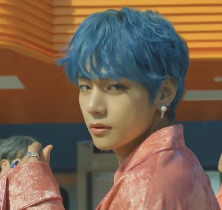 btsisheartbeat's tweet photo. Why are you doing this to us!! π
πππππππ
#vbias #taehyung #boywithluv #persona #1DayToMapOfTheSoul https://t.co/Jg2dLprGsq
