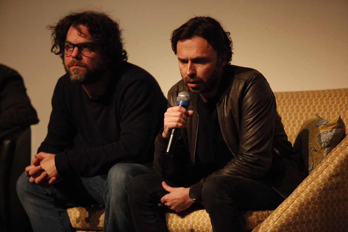 Retour en images sur la chaleureuse cérémonie d'ouverture
de la 10ème édition du festival #48images !

Un grand merci à notre fidèle public d'avoir fait de cette soirée un si grand succès !

Photos © Éric Vautrey