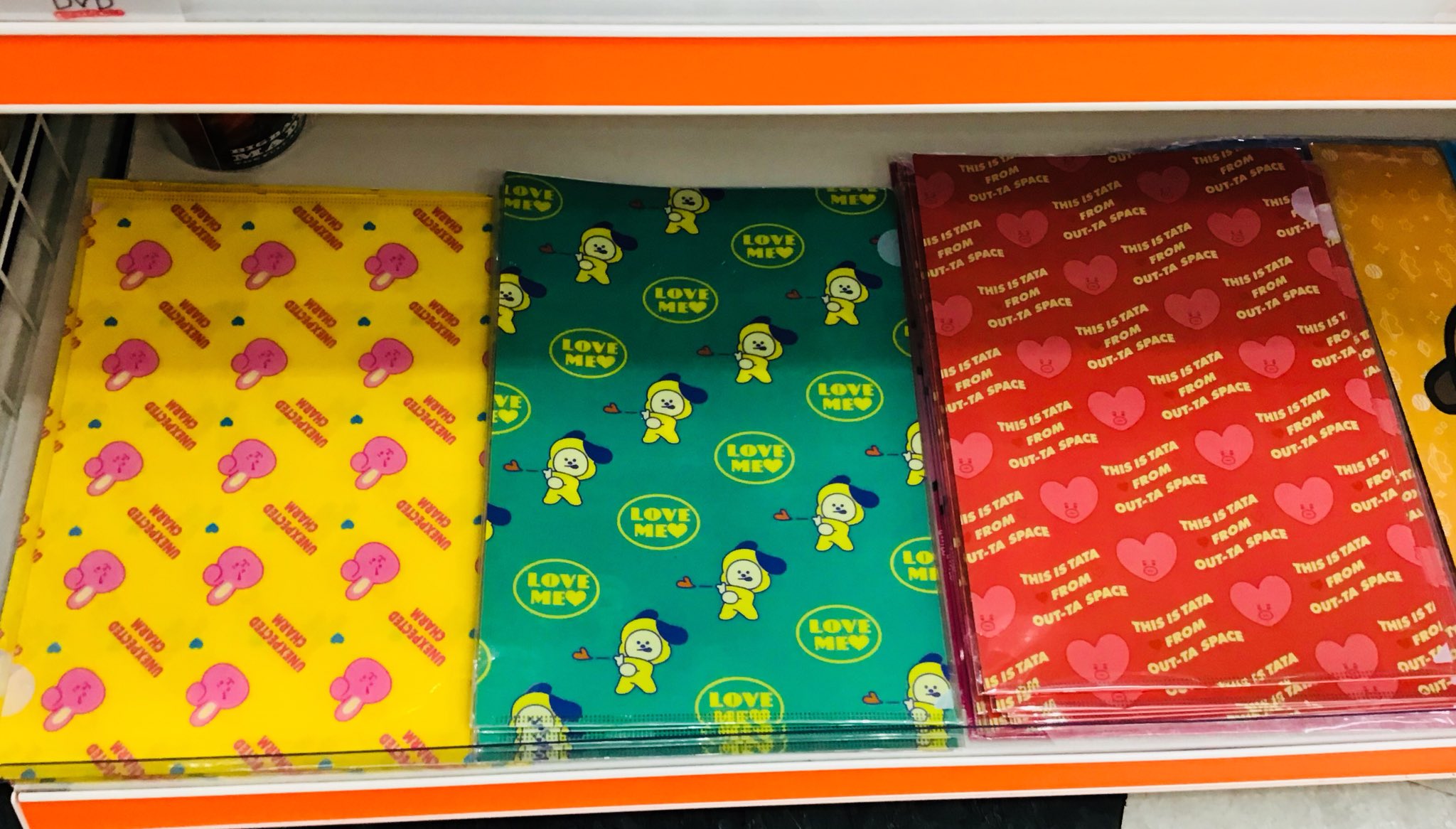 沖縄韓流k Pop Store新大久保那覇店 Bt21 New クリアファイル 新学期が始まったこの季節に 文房具をbt21 グッズで揃えてみると可愛いかも 沖縄那覇韓流店 Cdショップ Kpopshop 沖縄 那覇 牧志 国際通り 韓国ショップ 韓国グッズ 韓国