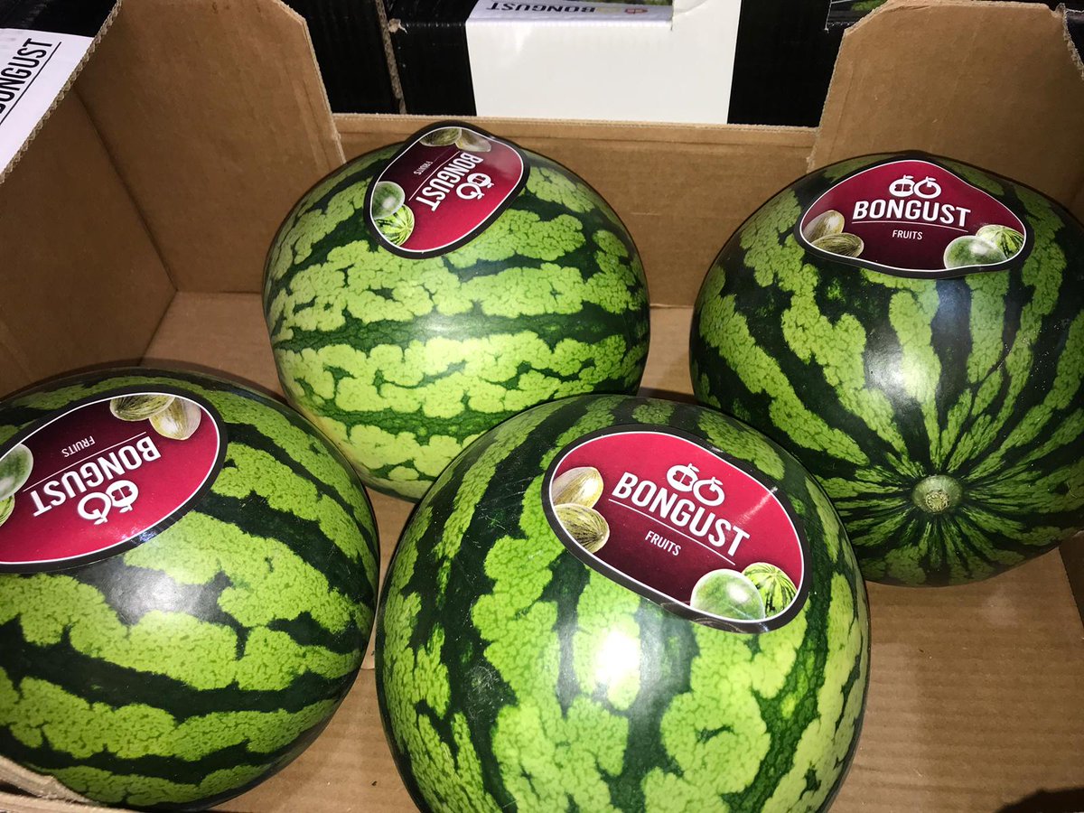 frutasvalverde's tweet photo. 🍉¡Llegó el momento!🍉
Ya están en #FrutasValverde las #sandías ralladas sin semillas de Palomares.
❤😍¡Un disfrute para el paladar!😍❤
#FrutiOfertas
#CalidadValverde https://t.co/DyRvSenbFq