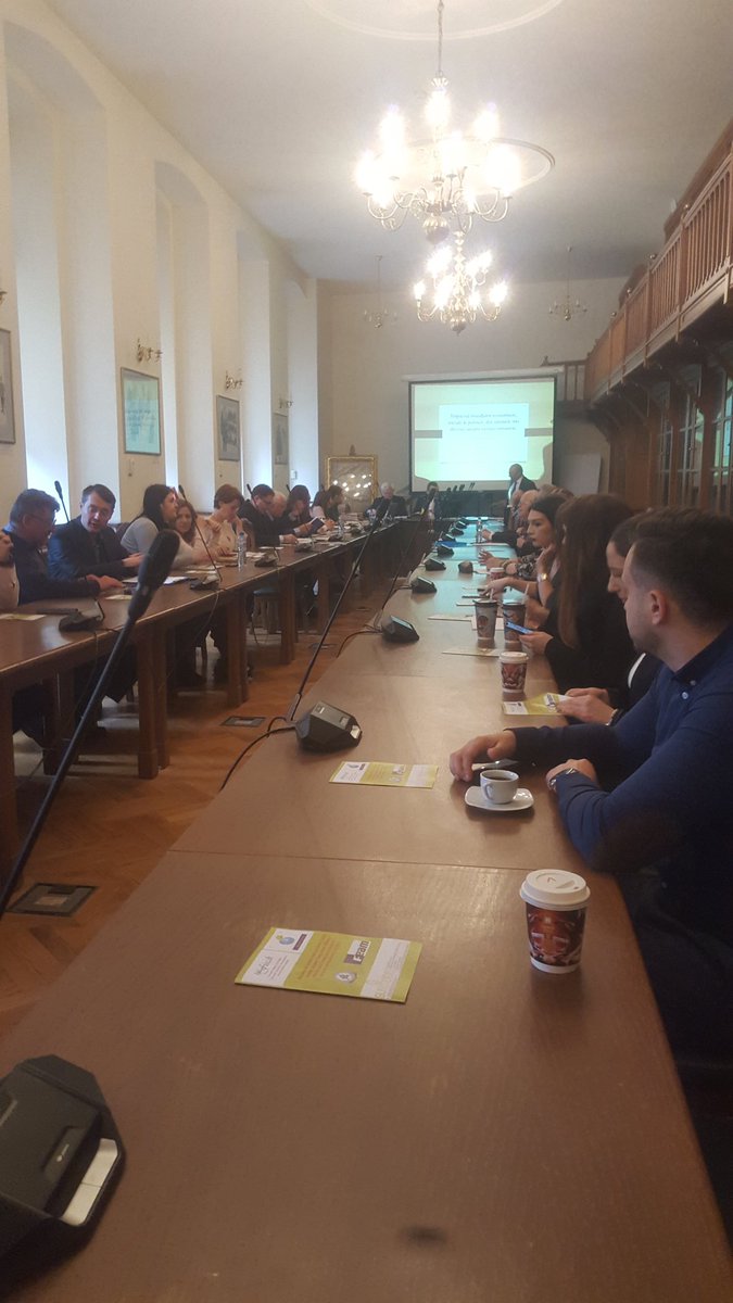 Disseminating the @suschoice project to the policy makers and researchers who participate to the round table on 'The impact of the economic, social and political mutations on the Romanian village in the last three decades'.
#sustainablefood #policydiscussion #eamase