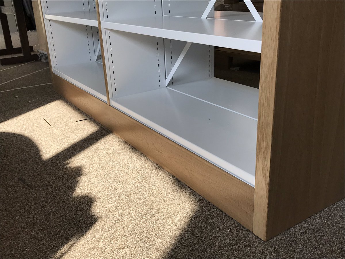 Rotadex's tweet image. Timber veneer encased bookcases? No problem...#rotadex #librarylife #libraryshelving #madeinbritain #birminghambusiness