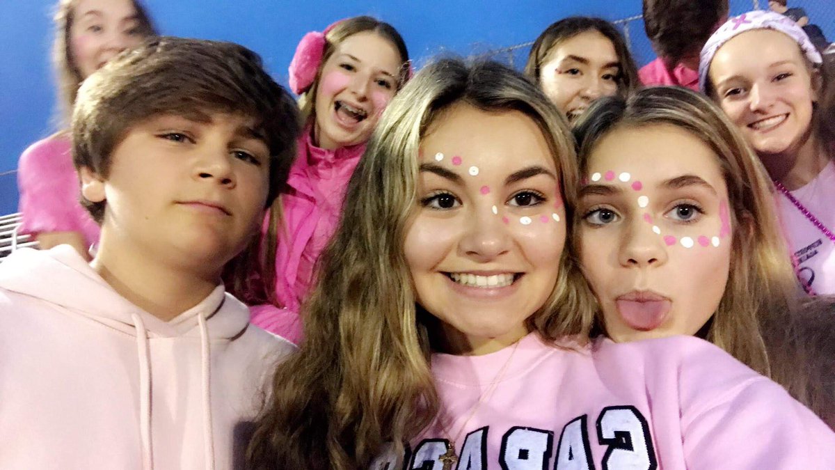 rileyawolfe's tweet image. happy birthday dd! love and miss you and all the fun times we had together! get together soon! ❤️🤩💜 #javaupdate #futurelion #joshy #sg @avafenske