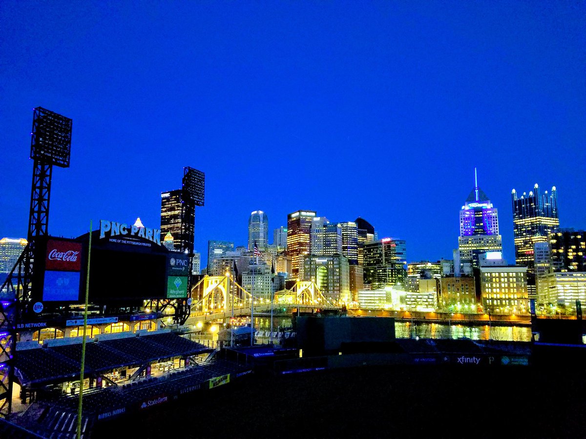 blongest's tweet photo. Great evening in Pitt. Wonderful way to kick off East Coast CORE #healthIT #Epic #ux #usergroupsummit https://t.co/V4clvQR2SV