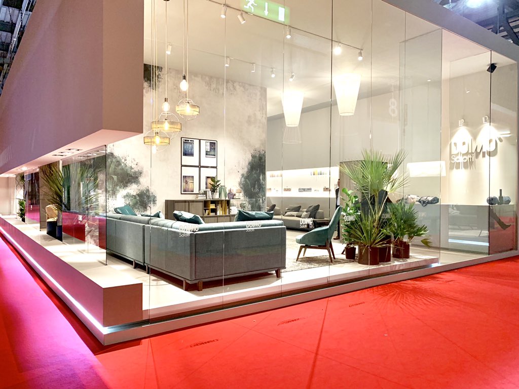 Modarredamento's tweet photo. 3 ambienti, 3 stili di vita, 3 case. 
Quest’anno al #salonedelmobile2019 va in scena il total #living fino ad includere il walldecor con le carte da parati disegnate da noi! https://t.co/43l8K3kuNS