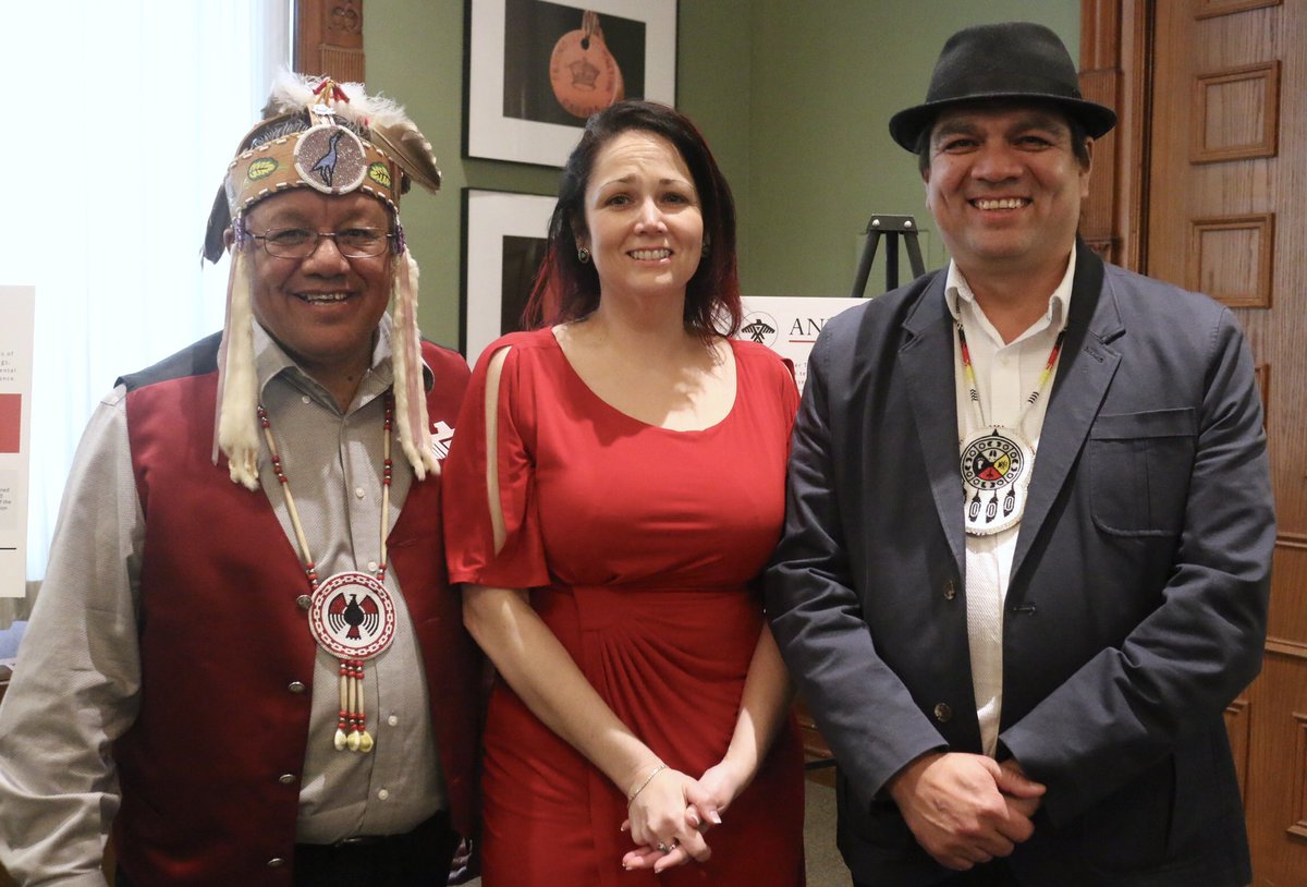AnishinabekEd's tweet photo. Kelly Crawford, Director of Education of the Kinoomaadziwin Education Body, attended the first Anishinabek Nation Meet and Greet Reception at the Legislative Assembly of Ontario on April 10, 2019. #AnishinabekEd https://t.co/lo4OSPfT6z