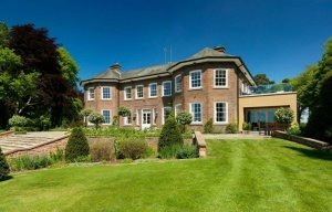DELAMERE MANOR Cuddington Lane, Cuddington, Cheshire, CW8 2TE 
April 14 @ 2:00 pm - 6:00 pm
