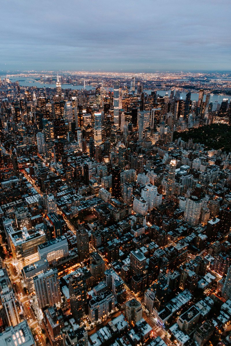 innsidenewyork's tweet photo. An island of inspiration.
#NYCAlways #Worktripping
Photo by @ts_imagery https://t.co/Hb9HD9TGEa