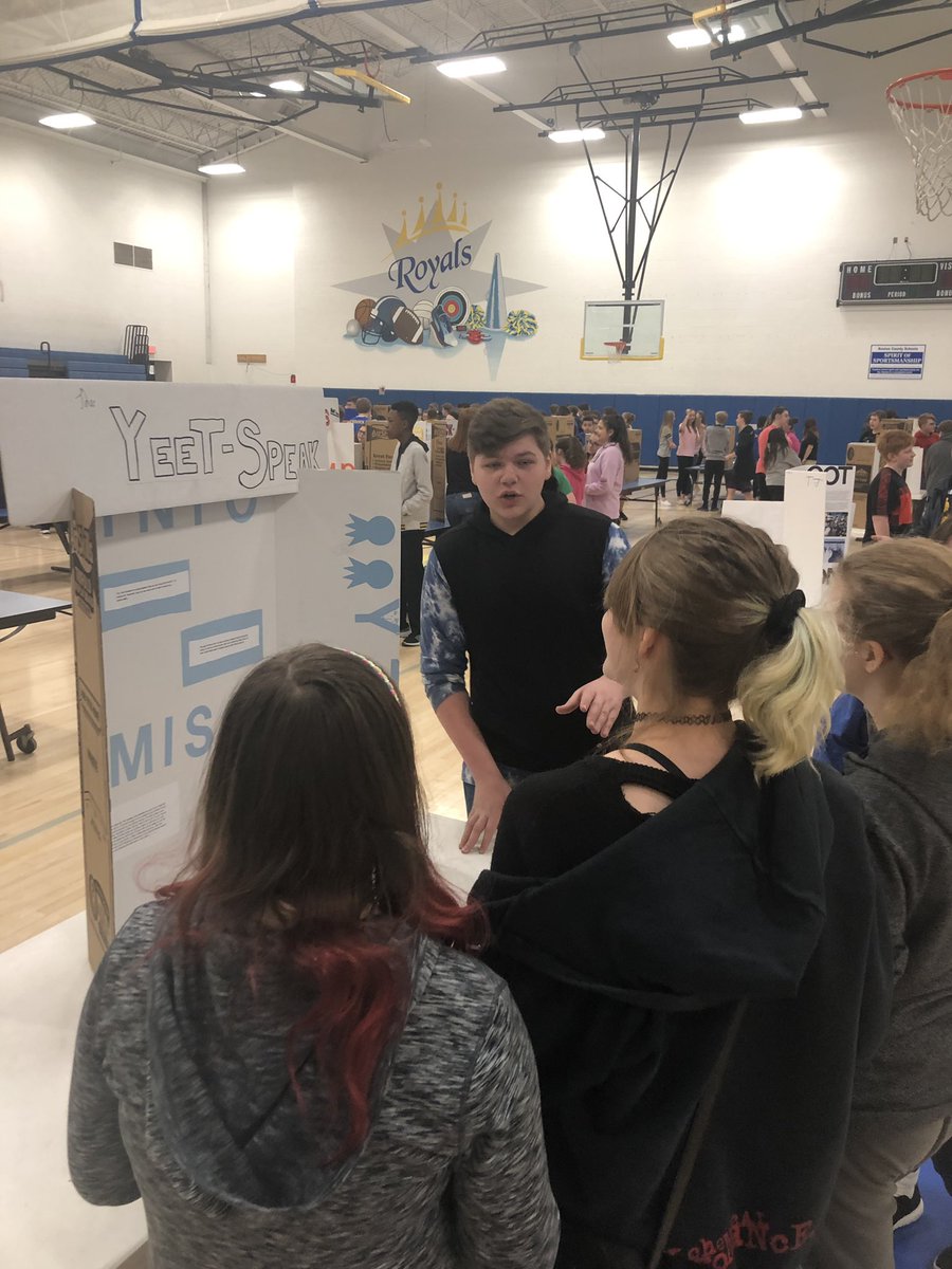 carriebholloway's tweet photo. 8th grade Team Apollo presented some amazing ideas in their #GeniusHour Showcase today! Way to #BeRoyal #LifelongInnovators #OpenCommunicators @Cassidy_Royals @SVAPrincipal475 https://t.co/KE3QvSa9P1