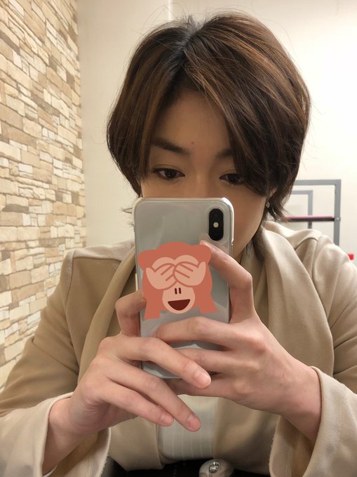 昨日ショートカットの日だったらしいと 今日気付いた。。 https://t.co/0sMEigy14X<a href="/tag/mature_women"class="tags"><span>#mature_women</span></a><a href="/tag/japanesewife"class="tags"><span>#japanesewife</span></a>