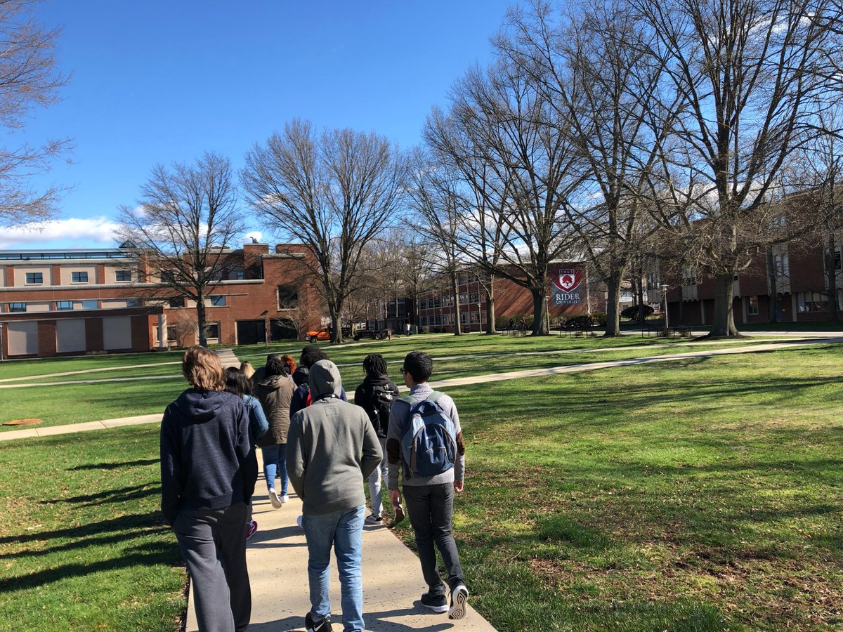Guid_FTPSchools's tweet photo. @FHS_FTPSchools students visited @TCNJ &amp; @RiderUniversity to experience the difference between public and private universities in NJ. 
Much thanks to Dr. Bordeau &amp; Mrs. Mizov for chaperoning. https://t.co/yZPsHJHZ5s