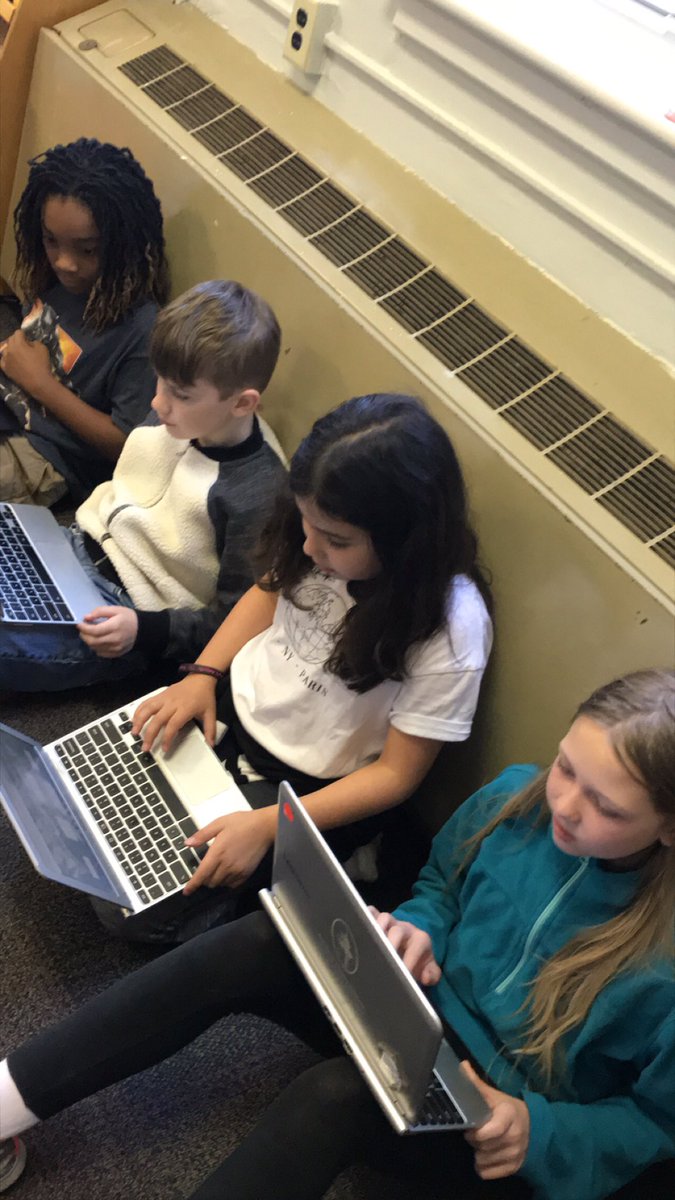 katsnyder6's tweet photo. Quizlet Live to practice our Geometry vocabulary 📐 This involves collaboration and communication to claim victory!! #currituckk12 @MoyockP https://t.co/9jlQuHKPjf