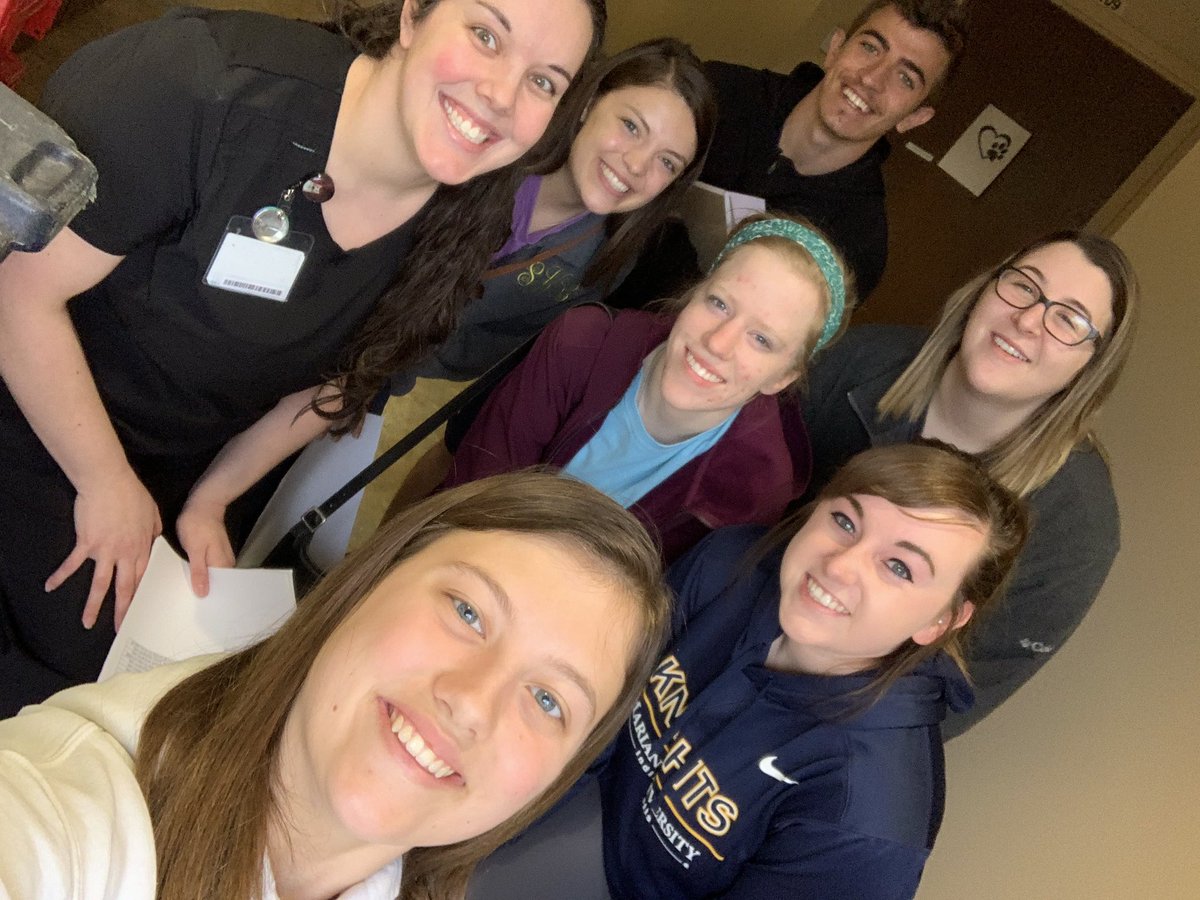 court00300's tweet photo. First stop on our bus experience! #mentalhealth #proflc @LyndsayH1 https://t.co/PypO09Q93l