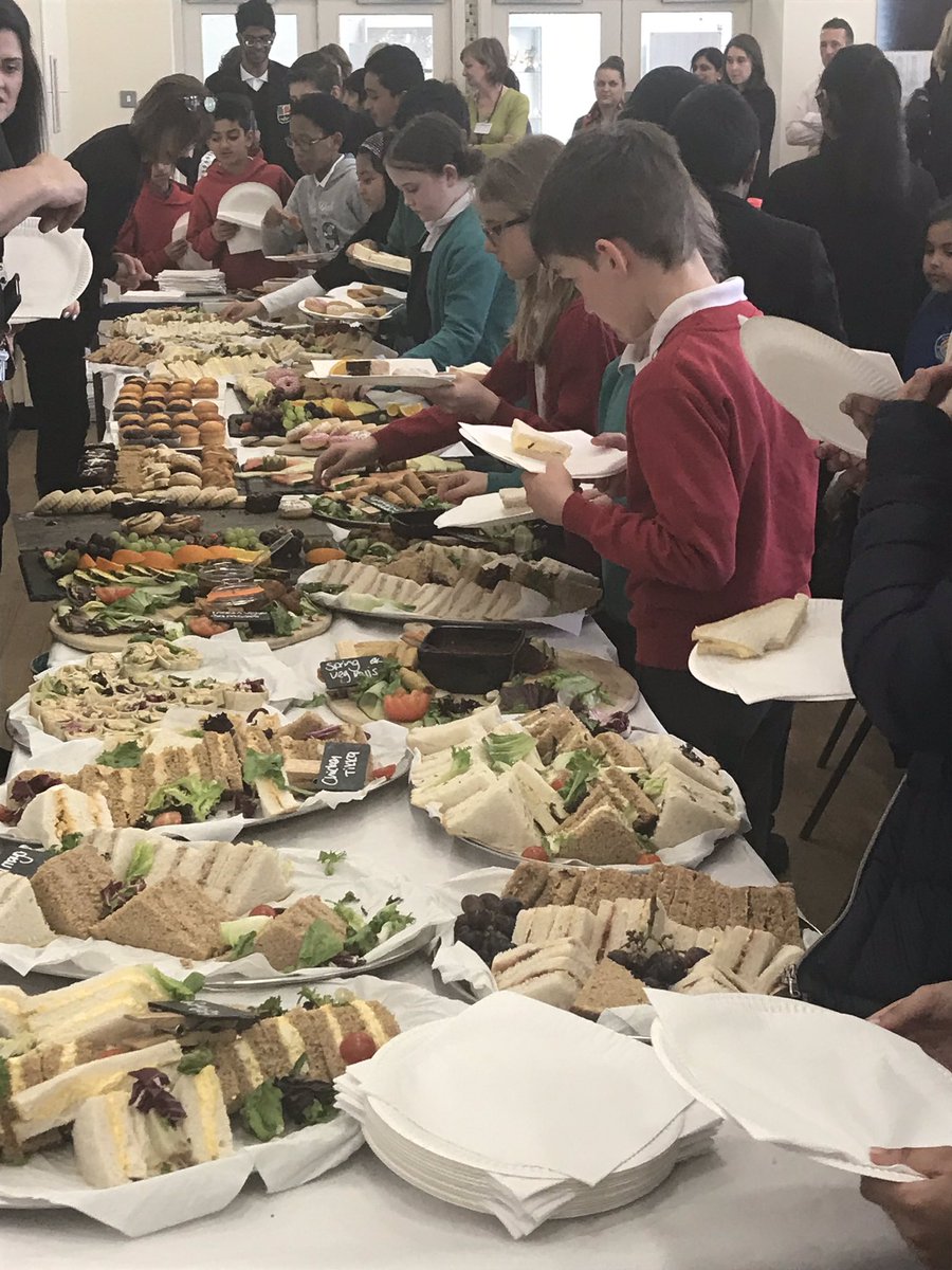 FitzalanHigh's tweet photo. Our young leaders making a difference to their future lives. A wonderful group of people. Thank you #Fitzalancluster @LansdownePS @RadnorCanton @SevernPrimary @KitchenerPS @nppschool @stpaulsprm @GPSCardiff @SMTVCardiff @MSPSCardiff https://t.co/8LeGfCGL4m
