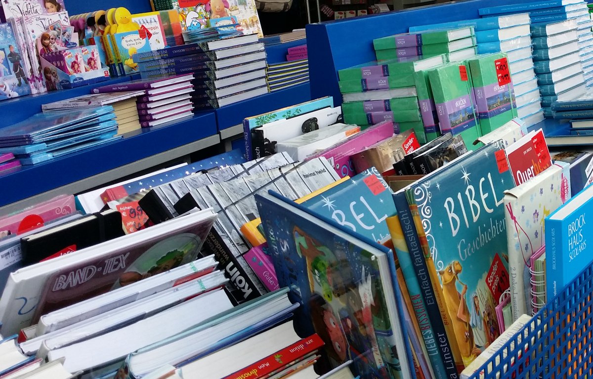 Haptische #Bücher erweitern den Horizont - Frühes #Lesen fördert vielseitig(e) Kompetenzen. Neu im Blog der AG Zukunft: bit.ly/2zZU1Ei