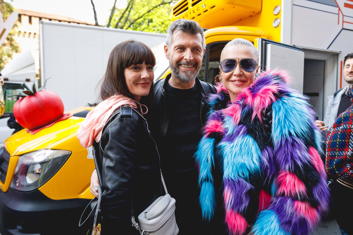 redmade's tweet image. DESIGN PRIDE 2019 + PARTY TEMPO ROCKS PIAZZA AFFARI @ Milano Design Week ❤️ redmag.it/design-pride-2… 

#designpride #stefanoseletti #mdw #mdw2019 #mdw19 #fuorisalone2019 #5vie #design