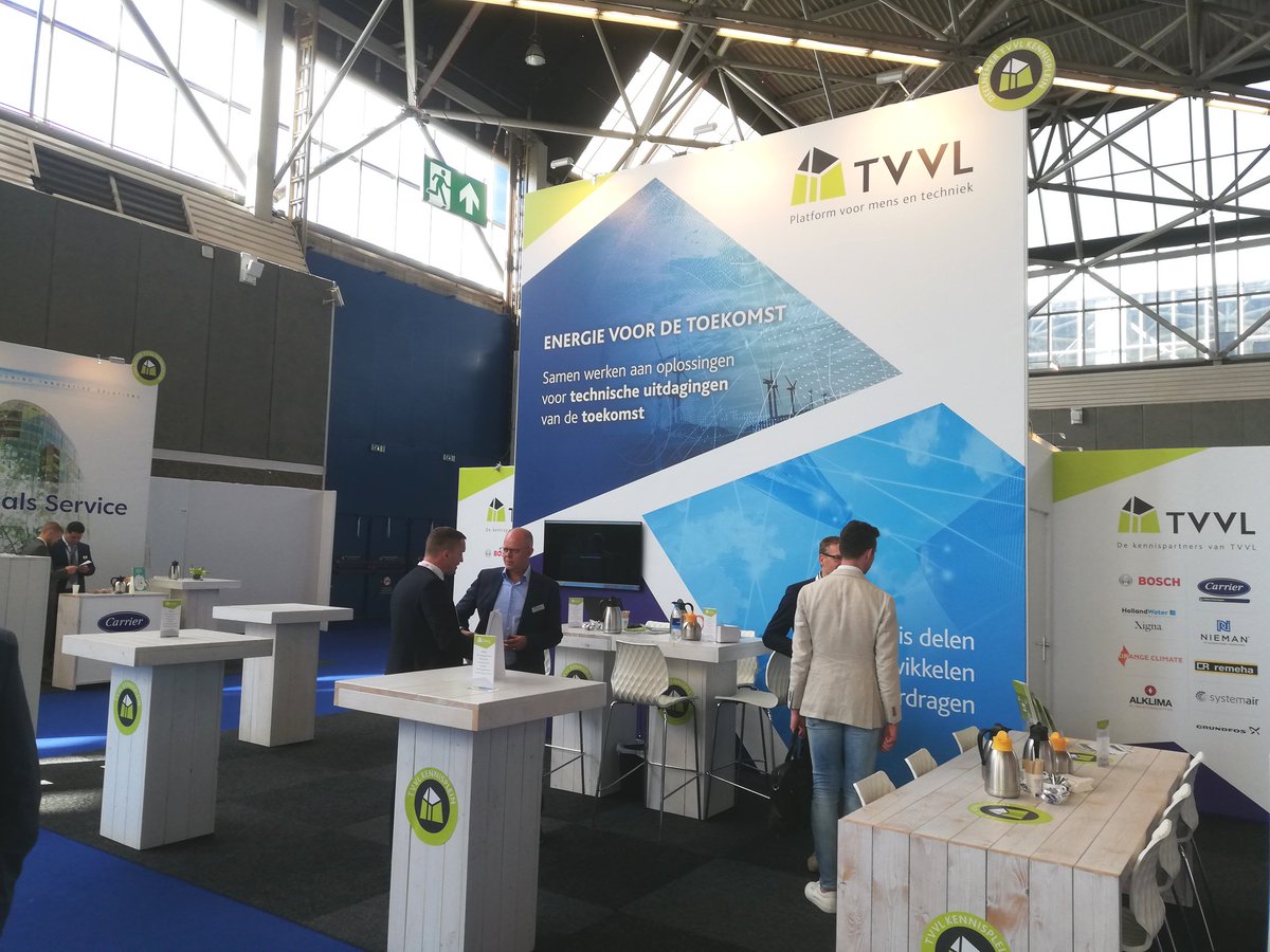 TVVL_'s tweet photo. Wij staan klaar voor een laatste dag @Building Holland vol #kennisdeling op #TVVLKennisplein, met vandaag o.a. snelkookpansessie o.l.v. @HarmVtweet van @NiemanRI_  Zien we jou ook? #TVVLKennisplein #kennisdeling #ontmoeten #verbinden #samenwerken #hal12 https://t.co/FJx9IBLSv0