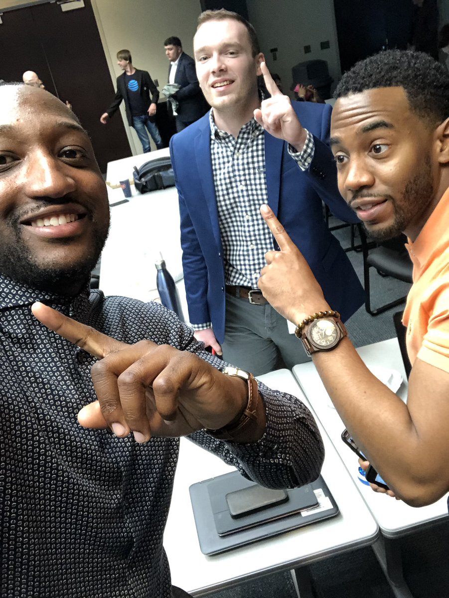 TravisCordaro's tweet photo. Ops Review with the team. @404girl @AdamMRagab @MarqRodgers #CharLIT #RodgersTHAT https://t.co/HHRwZdfBpb