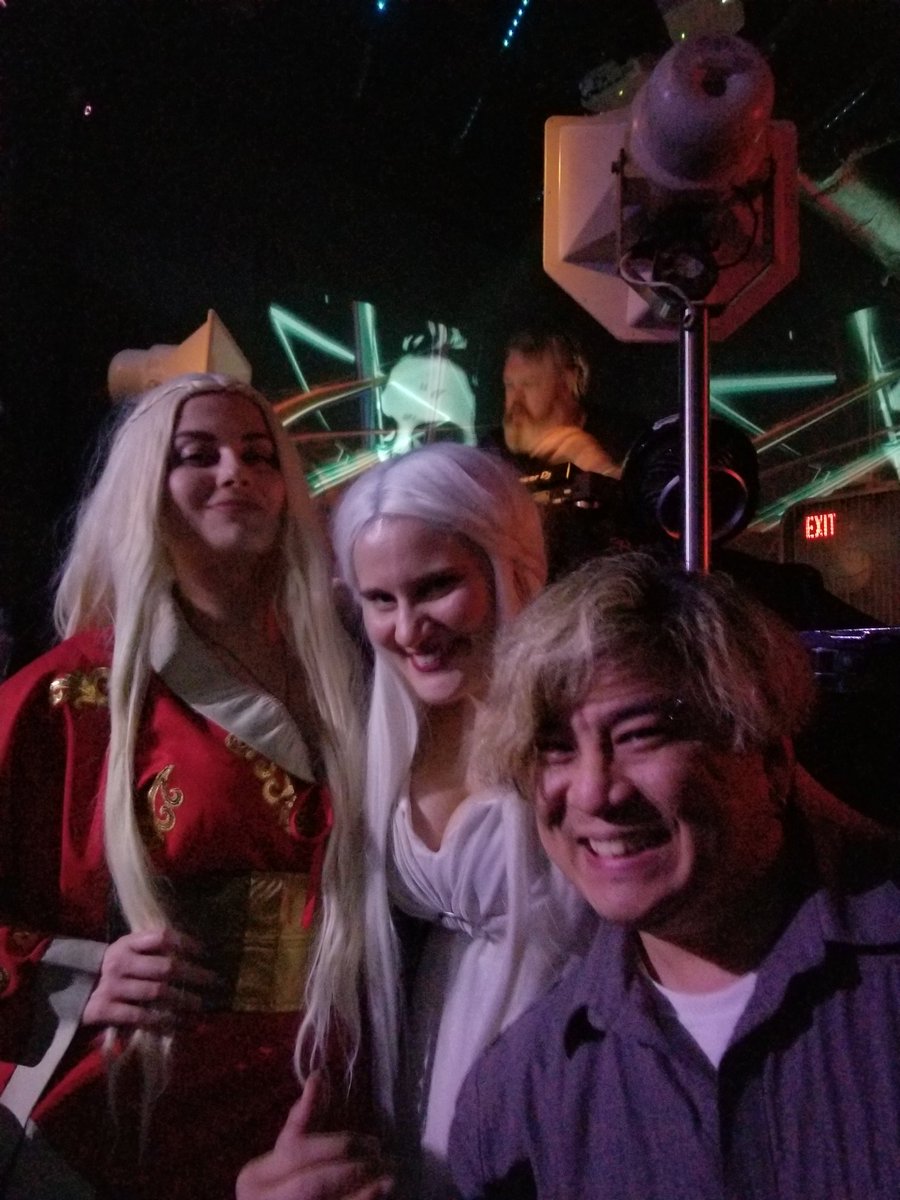 TheDJSoulKid's tweet photo. It gets no better than hanging out with TWO Khaleesis and listening to DJ Hodor droppin' beats! #GameOfThrones #GOT #BOOM https://t.co/ZB1E5W6Lh6