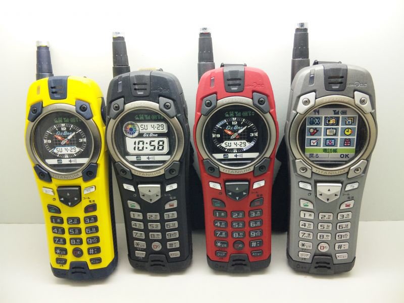 ジロウ در توییتر ずっとauなのですが ガラケーで思い出深いのはg Shockみたいな頑丈なやつとinfobarですね Peing 質問箱 T Co Ndhhcra7zu