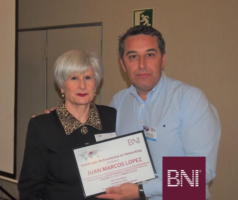 ¡Enhorabuena Rosana y Juan! 🎉 Gracias a su aportación el grupo #BNI Referencias de #Ponferrada crece y genera mucho más #negocio cerrado para todos sus miembros.

¿Eres empresario en Ponferrada? ⏩ Puedes venir a una reunión de #networking sin compromiso  📩 #giversgain