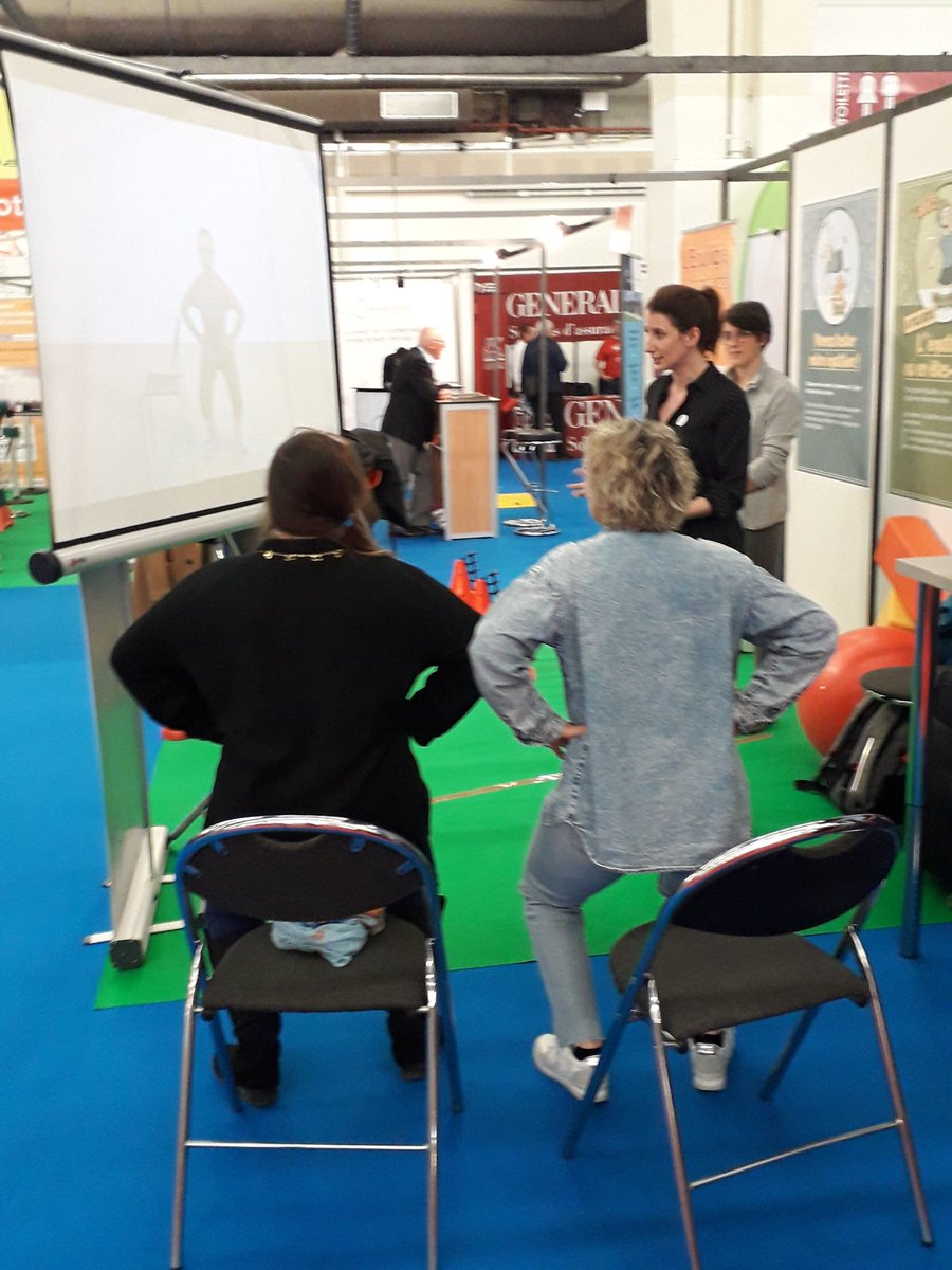 Celia_Berthaut's tweet photo. La @CarsatBFC et son partenaire @KiwiCube_SAS proposent de tester en direct le programme Actigo qui permet aux participants des ateliers Équilibre de faire de l'activité physique à domicile.
#prévention #bienvieillir #Équilibre #Actigo https://t.co/xbNlNLxXvx