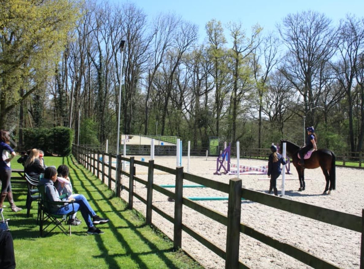 Inspiring visit yesterday to <a href="/LauraSchroter/">Laura Schrøter</a> Eventing, organised by <a href="/LexiHambro/">Lexi Hambro</a>. Days out like this really help build aspirations in our young riders. Thanks to <a href="/PointersEquine/">Pointers Equine</a> for the hats!