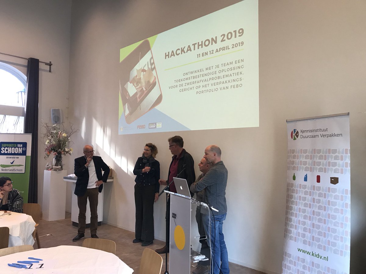 kidv_verpakken's tweet photo. De tweedaagse #packathon2019 is van start gegaan! 75 Studenten van de HvA, @HAShogeschool en @dehaagse gaan aan de slag met een ontwerp om zwerfafval tegen te gaan. Organisatie door KIDV , @nederlandschoon en @FEBO_VERS https://t.co/lPQn5mLJXL