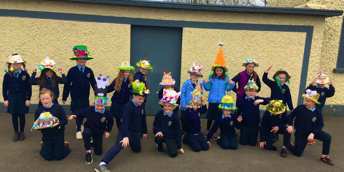 DonoreNS's tweet image. Some of the Easter Bonnets. All entries are on display on the front wall of the school. Well done to every family who entered. Happy Easter everyone. #easyer