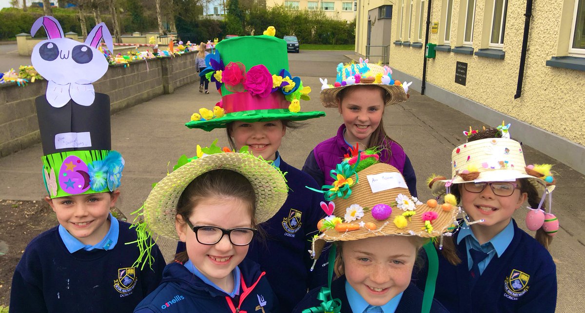 DonoreNS's tweet image. Some of the Easter Bonnets. All entries are on display on the front wall of the school. Well done to every family who entered. Happy Easter everyone. #easyer