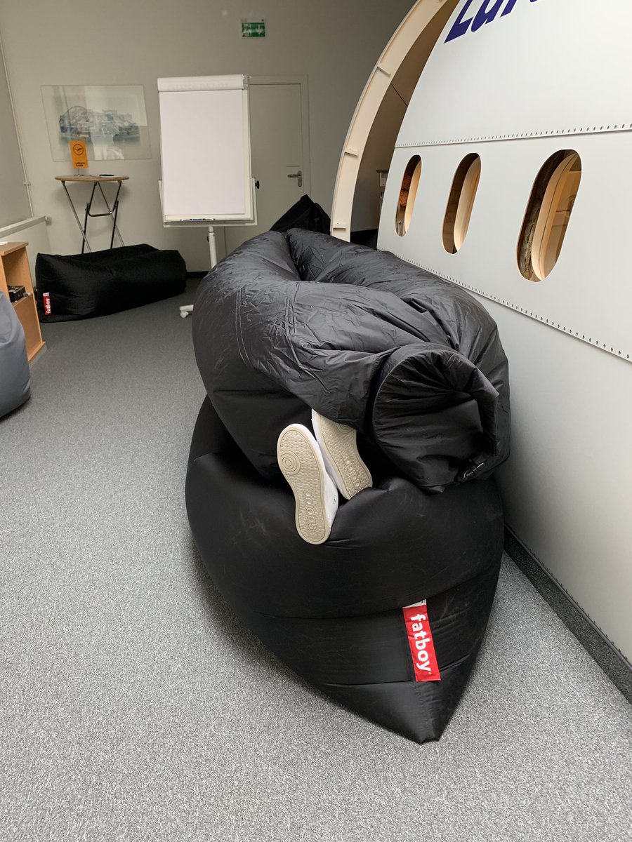 StephNaHe1's tweet photo. #aviationhackathon @tuBraunschweig https://t.co/JgIi99eCdh