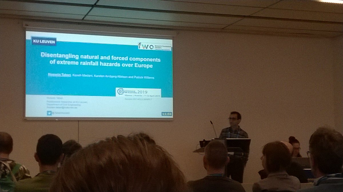 pwillemskul's tweet photo. @TabariHossein presenting his approach on disentangling natural and forced components of extreme rainfall hazards over Europe #EGU19
https://t.co/uTWHoaKzGY

Is follow-up on our earlier work on multidecadal climate oscillations vs trends:
https://t.co/OQCgrUwbo8 https://t.co/6W1ovAxzwD