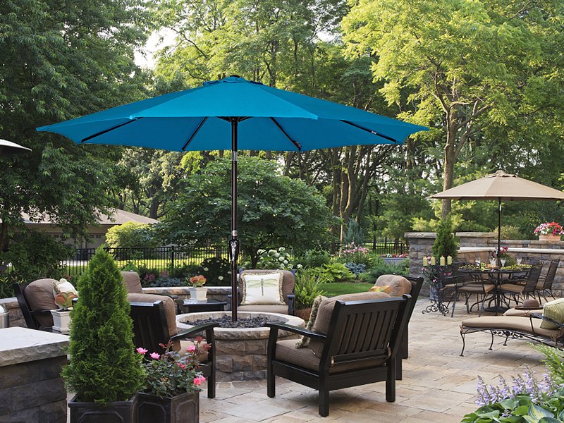 Sundale Outdoor On Twitter Like A Tropical Breeze The Sundale Outdoor 9 Ft Aluminum Market Patio Umbrella Brings A Welcome Touch Of Cool To Your Outdoor Space Sundaleoutdoor Patio Gardening Colors Durable