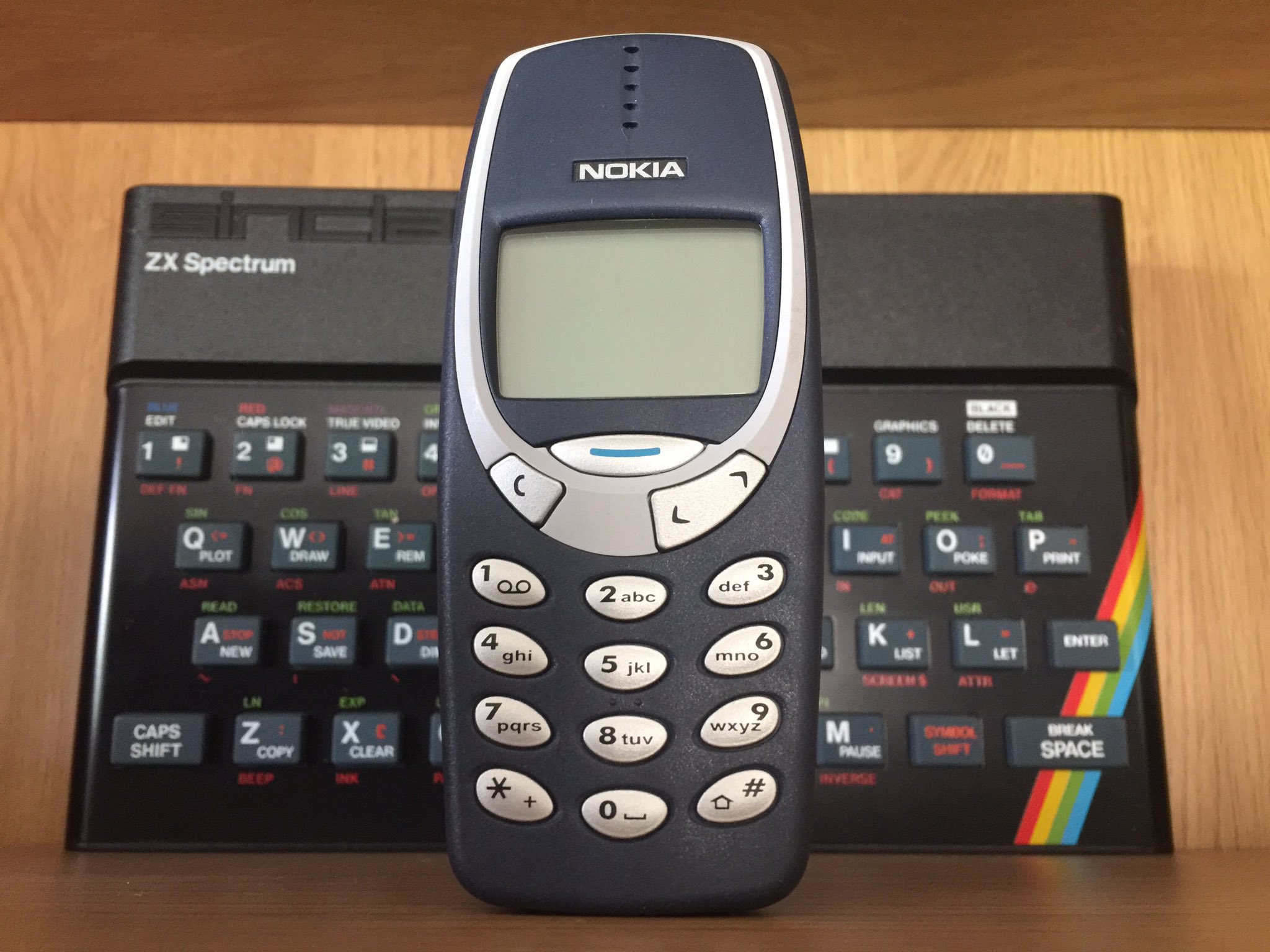 FWA 🏅 on X: Who remembers or had a Nokia 3310, from 2000?! The legendary  mobile phone known for its durability, chat function and Snake II. Mobile  evolution is another special feature