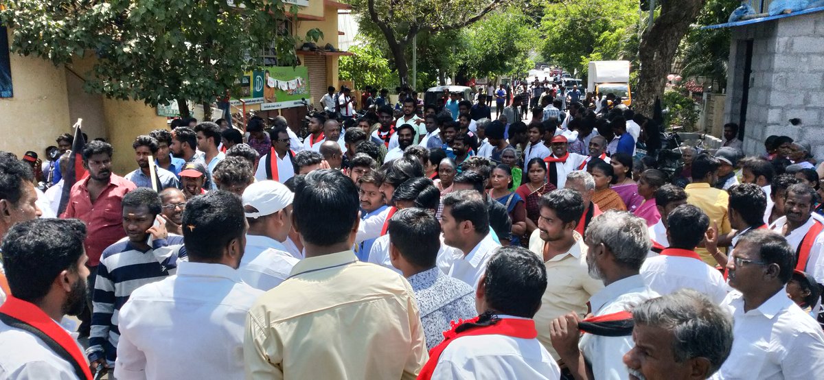 AjithApj5's tweet image. இன்று சேலம் நாடளுமன்ற வெற்றி வேட்பாளர் #அண்ணன்_எஸ்_ஆர் #பார்த்திபன்  அவர்கள் #அழகாபுரம் #4வதுகோட்டத்தில்  வாக்கு சேகரிக்க வந்தார்.   அப்போது  சேலம் மத்திய மாவட்ட கோட்ட கழக செயலாளர் #அண்ணன் #ஜெ_தினகரன் அவர்கள்  சார்பாக சிறப்பான வரவேற்பு கொடுத்து வாக்கு சேகரித்த போது.