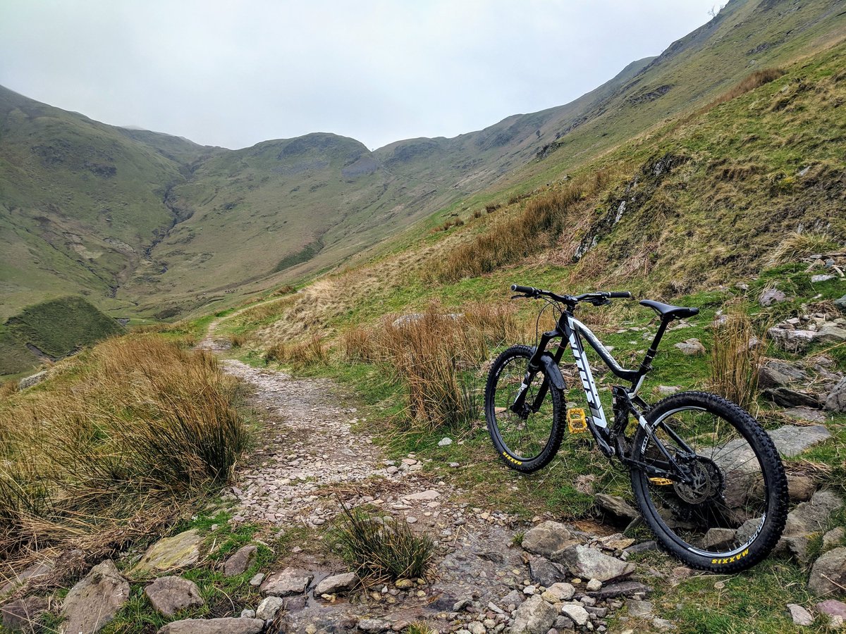 The last uphill push to the weekend!! #mtb #mtblife #bikelife #aatr #ukcyclechat #mtbtalk #getoutside #lakes