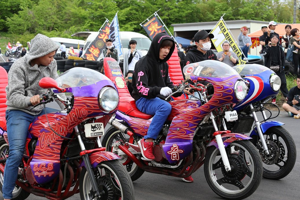 تويتر ステッカー専門店 旧車會 Com على تويتر 出展ブース様 ご紹介 S G S シンガシ 毎年出展ありがとう御座います 全国で現在最も目立っている軍団その名もシンガシ 車両も凄いがコールが更に凄い 毎年ｎｍ５のコール大会のメダルを獲得している強豪