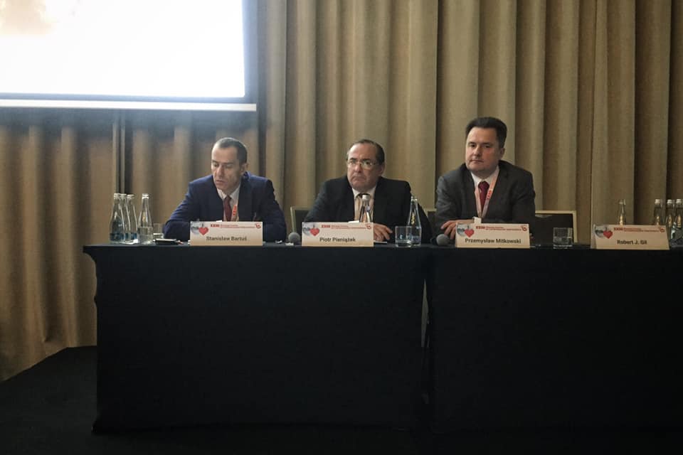 WarsawWcci's tweet image. Common daily challenges in the cathlab. How to...? – NOW in Room Galaxy 1.

Chairmen: prof. Stanisław Bartuś, prof. Piotr Pieniążek and prof. Przemysław Mitkowski.

#wcci2019 
#creatingtomorrowtoday
#polishisraelicooperation 
#interventionalcardiology 
#structuralheartdiseases