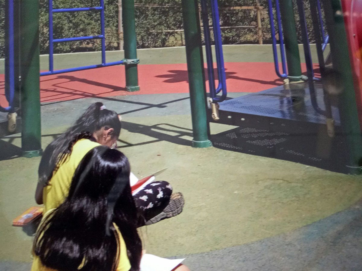 Samreen B (@samworkholic) on Twitter photo Taking the inquiry further into angles....real-life connections... still, life drawing... #flexiblespacing #inquiry #mathelementary #angles <a href="/oismumbai/">Oberoi International School</a> <a href="/ois_primary/">OIS Primary</a> <a href="/veenadsilva/">veena Dsilva</a> <a href="/ChellwaniAarti/">Aarti Chellwani</a> <a href="/Archana31K/">Archana Tamhankar</a> <a href="/pinder03/">Harbinder Kaur Chauhan</a> <a href="/vimi_santos/">Vimi Lima Santos</a> <a href="/bhaktiilad/">Bhakti Lad</a> Taking the inquiry further into angles....real-life connections... still, life drawing... #flexiblespacing #inquiry #mathelementary #angles <a href="/oismumbai/">Oberoi International School</a> <a href="/ois_primary/">OIS Primary</a> <a href="/veenadsilva/">veena Dsilva</a> <a href="/ChellwaniAarti/">Aarti Chellwani</a> <a href="/Archana31K/">Archana Tamhankar</a> <a href="/pinder03/">Harbinder Kaur Chauhan</a> <a href="/vimi_santos/">Vimi Lima Santos</a> <a href="/bhaktiilad/">Bhakti Lad</a>